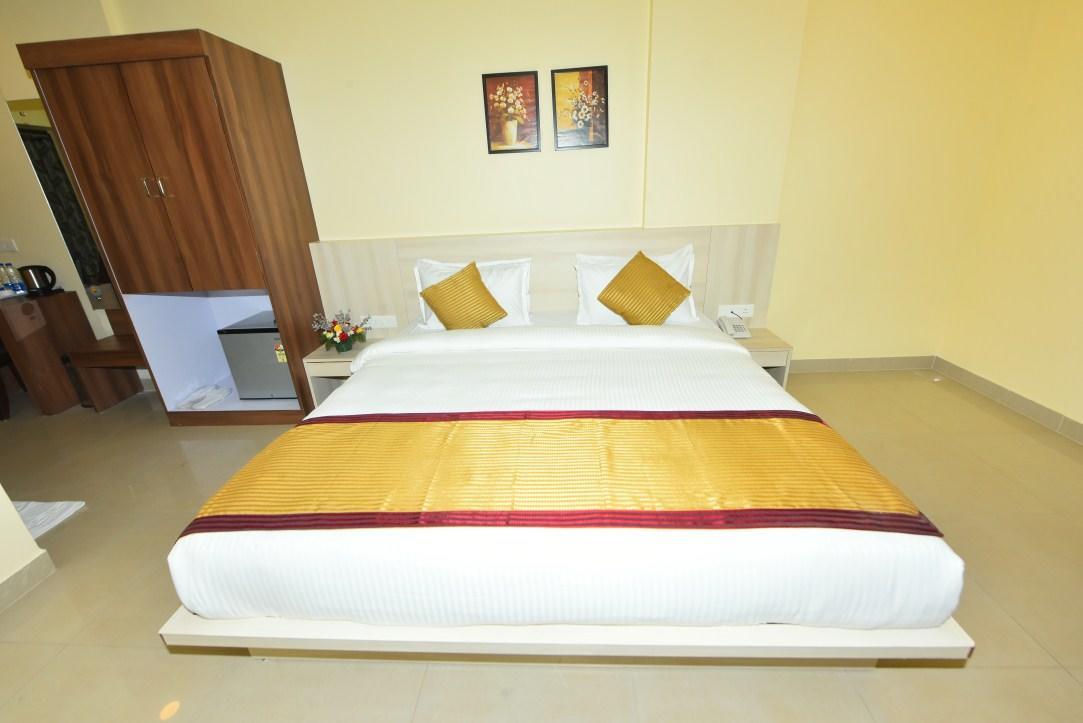 Boshan Hotels Мапуса Экстерьер фото
